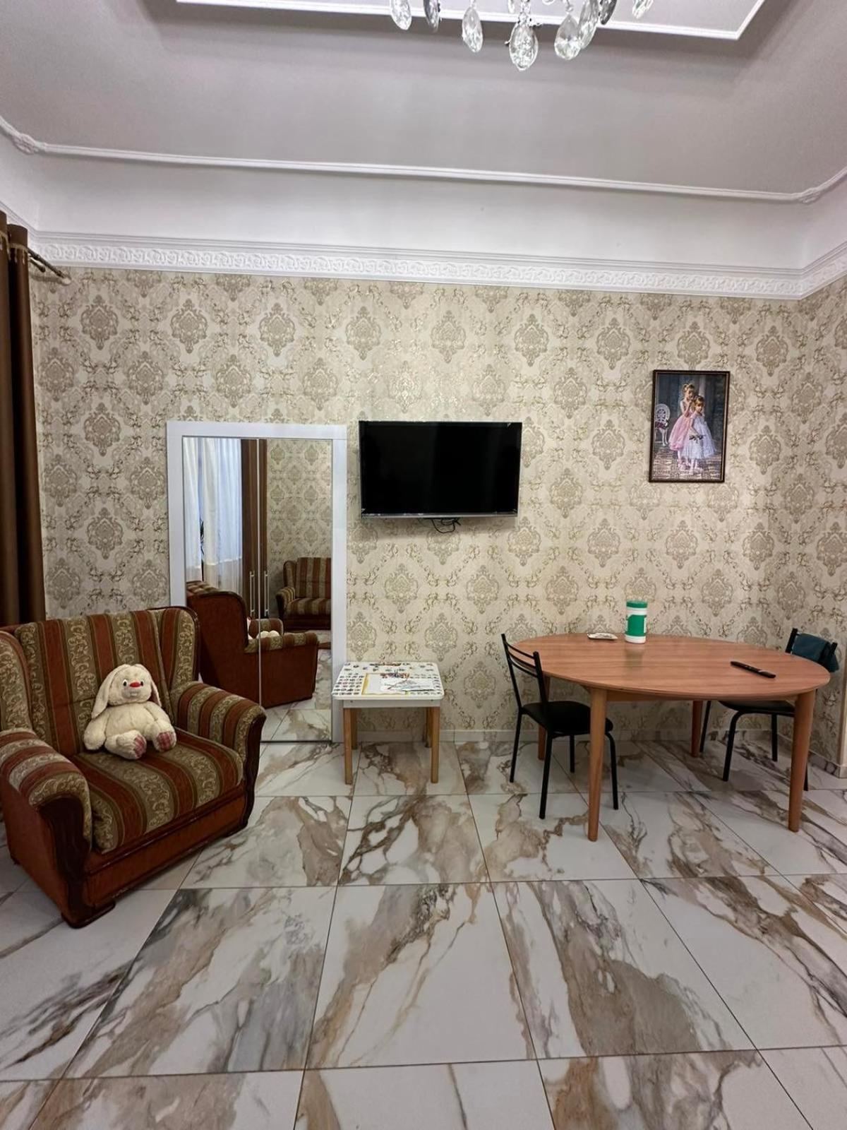 в парку Apartment